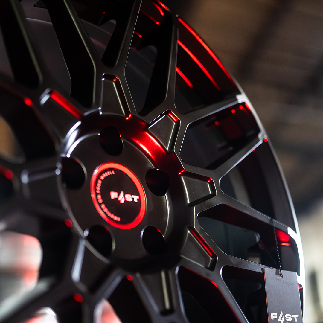 F4ST Two 19"x8,5" Nero Acetinado