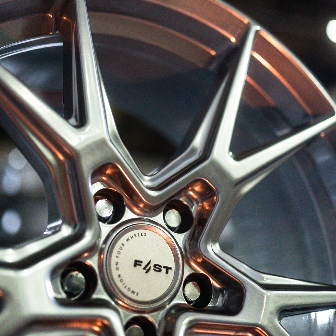 F4ST One 19"x8,5" Hyper Clear