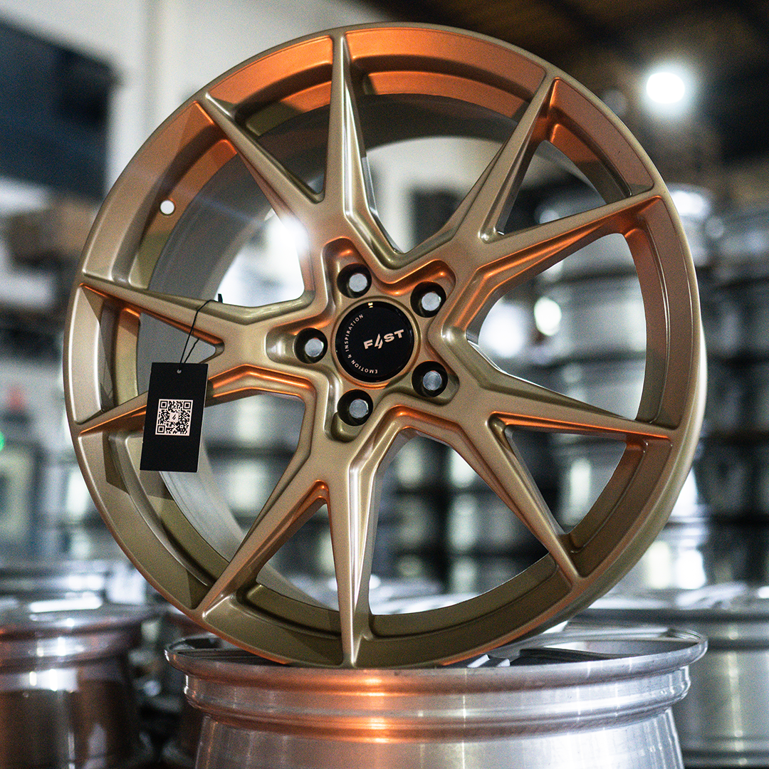 F4ST One 19"x8,5" Gold Monza